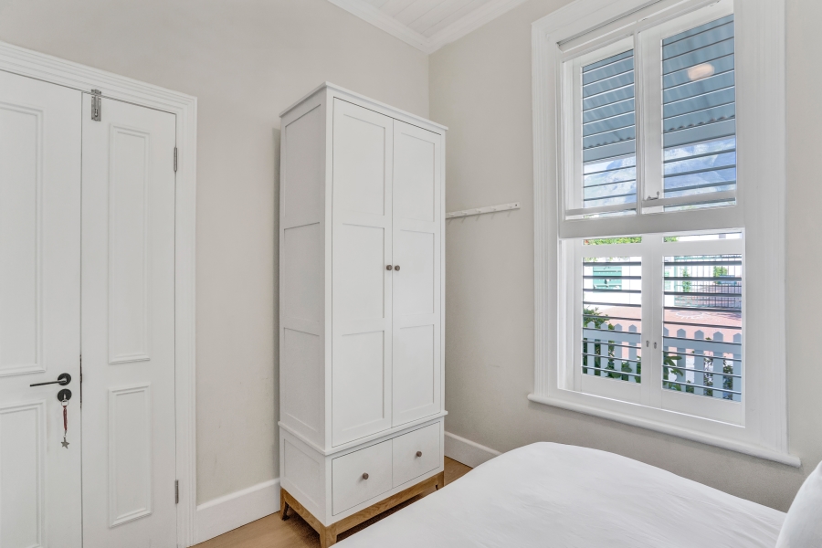2 Bedroom Property for Sale in Oranjezicht Western Cape